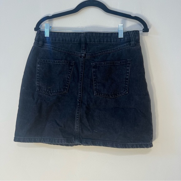 Black Button-Up Jean Skirt - Picture 4 of 5